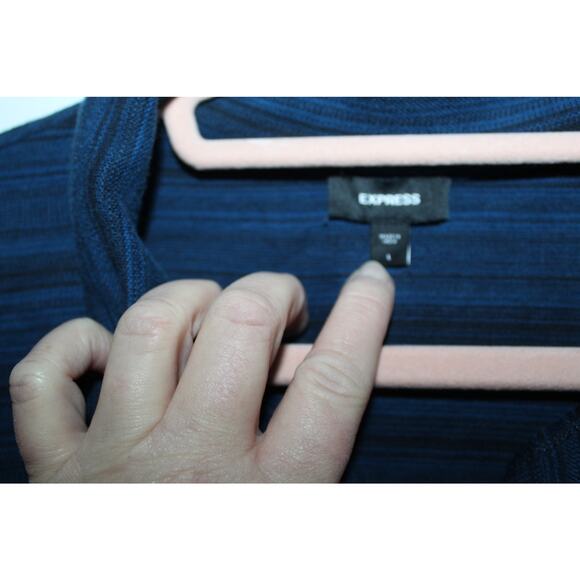 Men's Size Large Express - Picture 5 of 5